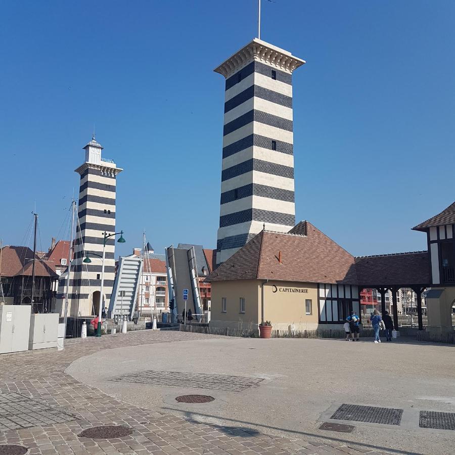 Appartement Deauville Hyper Centre Екстериор снимка
