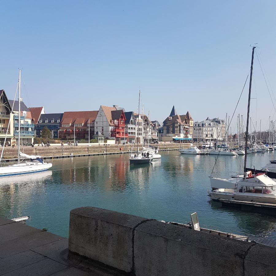 Appartement Deauville Hyper Centre Екстериор снимка