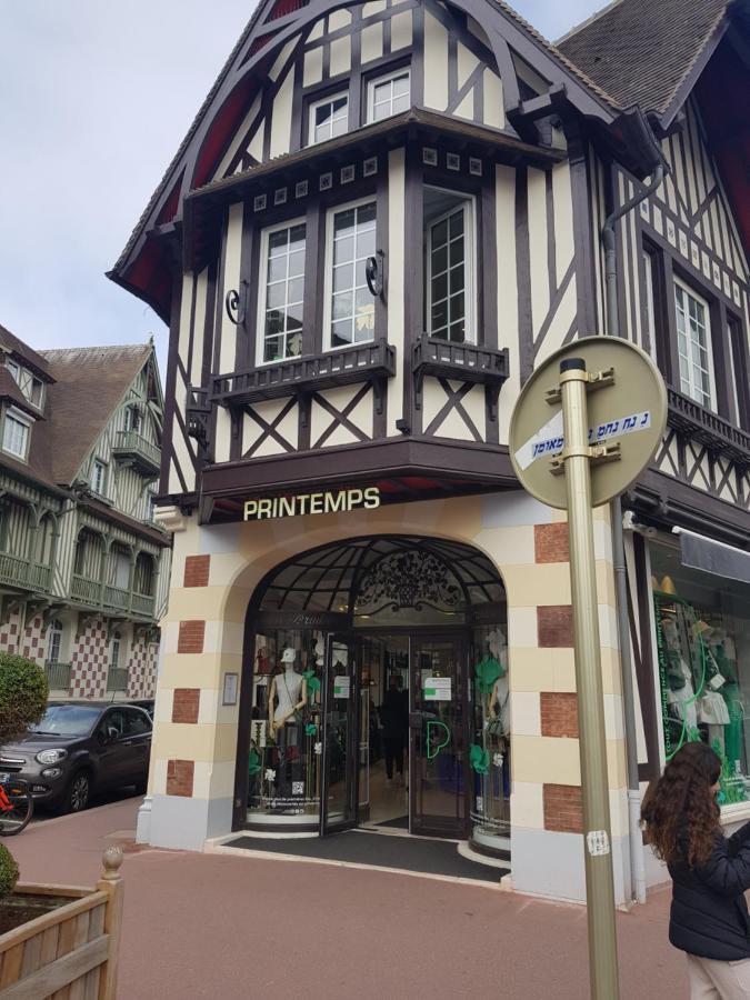 Appartement Deauville Hyper Centre Екстериор снимка